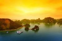 2-Day Halong Bay Luxury Junk Boat Cruise Including Cooking Class and Morning Tai Chi