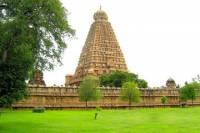 2-Day Handicrafts Tour in Thanjavur from Tiruchirappalli