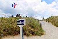 2-Day WWII Normandy Tour from Paris: D-Day Landing Beaches, Bayeux and Colleville-sur-Mer