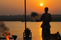 3-Hour Varanasi Morning Sunrise Boat Tour