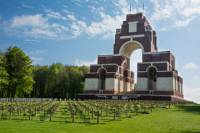 4-Day World War I Battlefields Tour from Paris