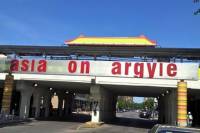 Argyle and Andersonville Walking Ethnic Food Tour