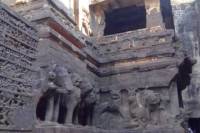 Aurangabad Private Tour: Ajanta And Ellora Caves Sightseeing Day Tour