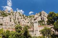 Barcelona and Montserrat Tour with Skip-the-Line Park Güell Entry and Hotel or Port Pickup