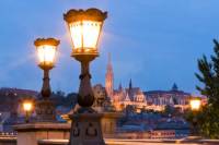 Budapest Nightlife Tour with Dinner and Drinks