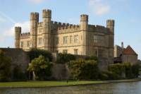 Canterbury, Leeds Castle and White Cliffs of Dover Small-Group Tour from London