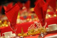 Christmas Day Traditional Lunch with Thames Sightseeing Cruise