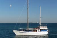 Darwin Sunset Dinner Cruise Aboard a Traditional Ketch