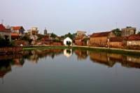 Day Trip to Duong Lam Ancient Village from Hanoi