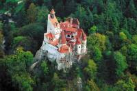Dracula's Castle, Rasnov Fortress and Sinaia Castle Day Trip from Bucharest