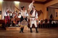Folklore Christmas Evening Including Traditional Czech Dinner in Prague and Transfer