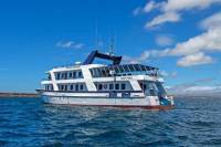 Galapagos Cruise: 4-Day Tour to Santa Cruz, Genovesa and San Cristobal Islands