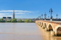 Garonne River Cruise Including Lunch from Bordeaux