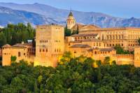 Granada Day Trip from Seville Including Skip-the-Line Entrance to Alhambra Palace and Optional Albaicin Walking Tour