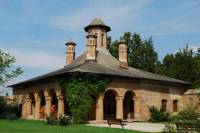 Half-Day Trip to Draculas Tomb and Mogosoaia Palace from Bucharest