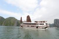 Halong Bay 2-day Royal Palace Cruise