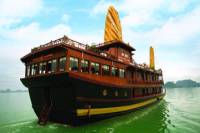 Halong Bay Shore Excursion: Halong Bay Cruise from Port