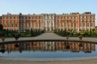 Hampton Court and Windsor Tour from London
