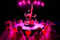 Hangzhou Night Tour: Dinner and 'Romance of the Song Dynasty' Show