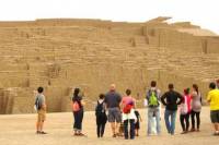 Huaca Pucllana Site and La Costa Verde Bike Tour