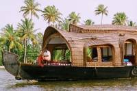 Kochi Private Tour: 2-Day Alappuzha Backwaters Houseboat Cruise