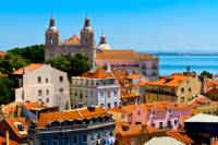Lisbon Combo: City Walking Tour and Sunset Entertainment with Tapas