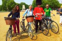 London Landmarks Bike Tour - with Local Guides - Historic Ale Pub and British Bicycles