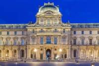 Louvre Skip-the-Line Ticket with Audio Guide and 1 Hour Seine River Cruise