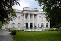 Newport Mansions and Waterfront Sightseeing Tour from Boston