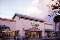 Oahu Shopping Tour: Waikele Center and Waikele Premium Outlets