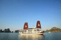 Overnight Halong Cruise with Oceanview Cabin on Halong Glory Including Hanoi Transfer
