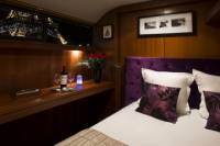 Overnight Paris Seine River Cruise with Dinner and Optional Live Entertainment