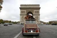 Paris Night Tour in a 2CV Citroen