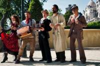 Paris Super Saver: Behind-the-Scenes Eiffel Tower plus Montmartre Walking Tour with an Actor