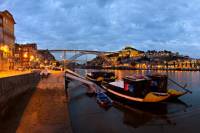 Porto Sightseeing Tour at Night with Fado Performance