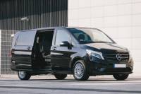 Private Airport Round-Trip Transfer: Frankfurt International Airport to Frankfurt Hotel Plus Return Trip
