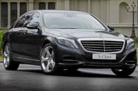 Private Amsterdam Airport Arrival Transfer in Luxury Sedan