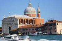 Private Arrival Transfer: Venice Train or Bus Stations to Venice Hotels