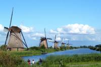 Private Day Tour to Kinderdijk Windmills, Oudewater, Gouda And Schoonhoven from Amsterdam