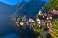 Private Luxury Transfer from Prague to Hallstatt with Wi-Fi and Refreshments
