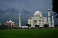 Private One Day Sightseeing Tour to Agra from Delhi Including The Taj Mahal