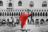Private Photo Shoot in Venice with Gondola Ride