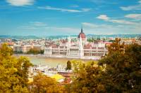 Private Round-Trip Transfer: Bratislava to Budapest