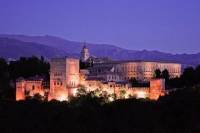 Private Tour: Alhambra at Night Including the Nasrid Palaces and Palace of Charles V