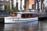 Private Tour: Champagne Canal Cruise in Amsterdam