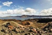 Private Tour: Santorini Volcano Trip Including Hot Springs