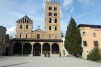 Ripoll Area Romanesque Art Private Day Tour from Barcelona Including Catalan Dinner