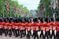 Royal London Sightseeing Tour with Changing of the Guard Ceremony