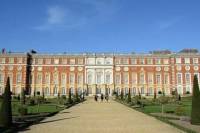 Skip the Line: Hampton Court Palace Tickets