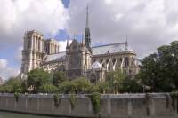 Skip the Line: Notre Dame Cathedral, Tower and Ile de la Cite Half-Day Walking Tour